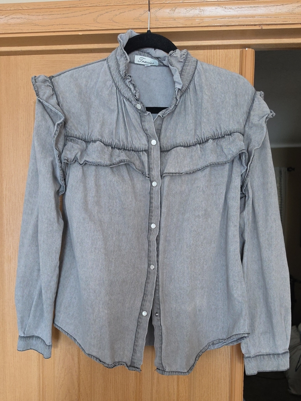 Gray Ruffle-Trim Button-Front Shirt